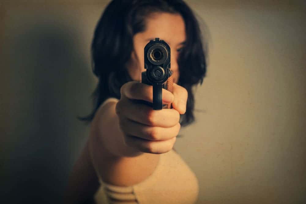 640+ Gunpoint Stock Photos, Pictures & Royalty-Free Images - iStock | At  gunpoint
